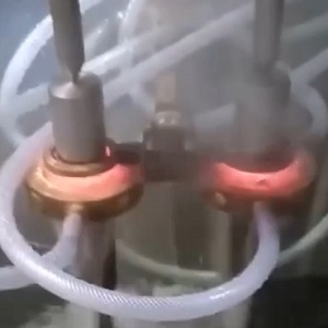 曲軸頸的高頻加熱設(shè)備淬火有幾種工藝方法？優(yōu)點有哪些？